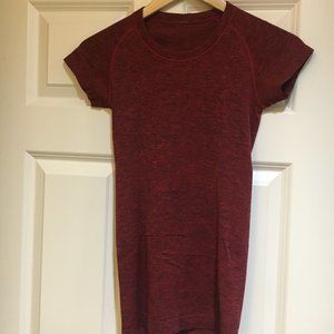 lululemon swiftly tech short sleeve size 2